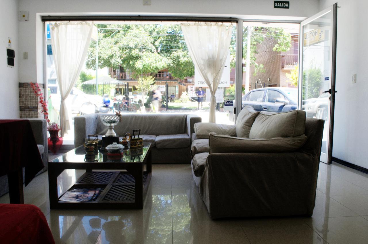 Hosteria Robert Villa Gesell Exterior foto