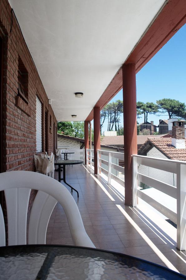 Hosteria Robert Villa Gesell Exterior foto