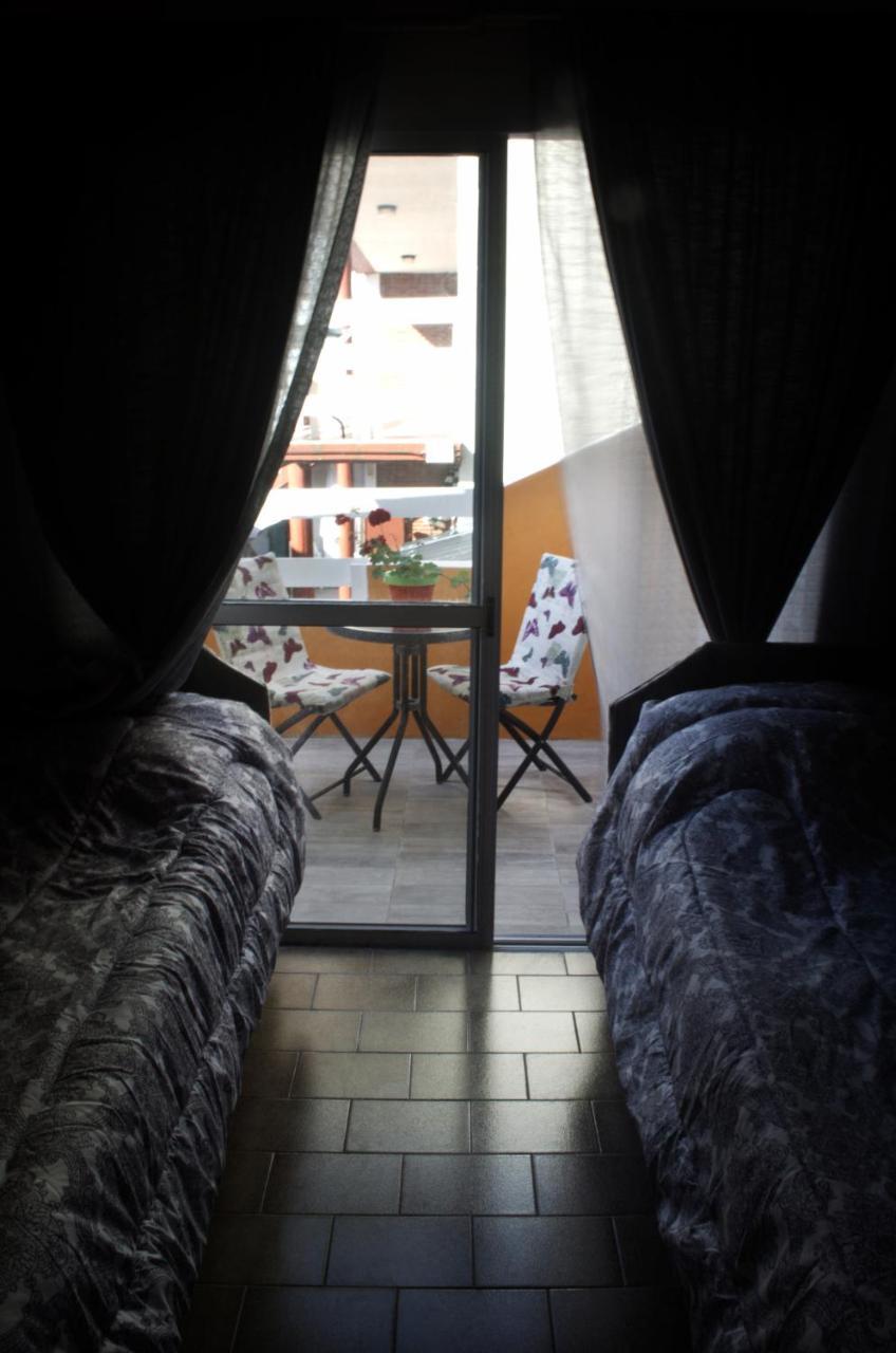 Hosteria Robert Villa Gesell Exterior foto